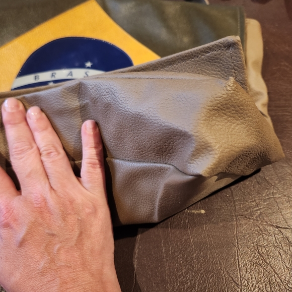 Brazilian Flag Messenger Bag - Picture 7 of 10